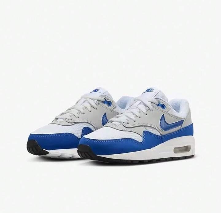 Women Cushioned Casual Sneakers, Running Shoes, Model DZ3307-104